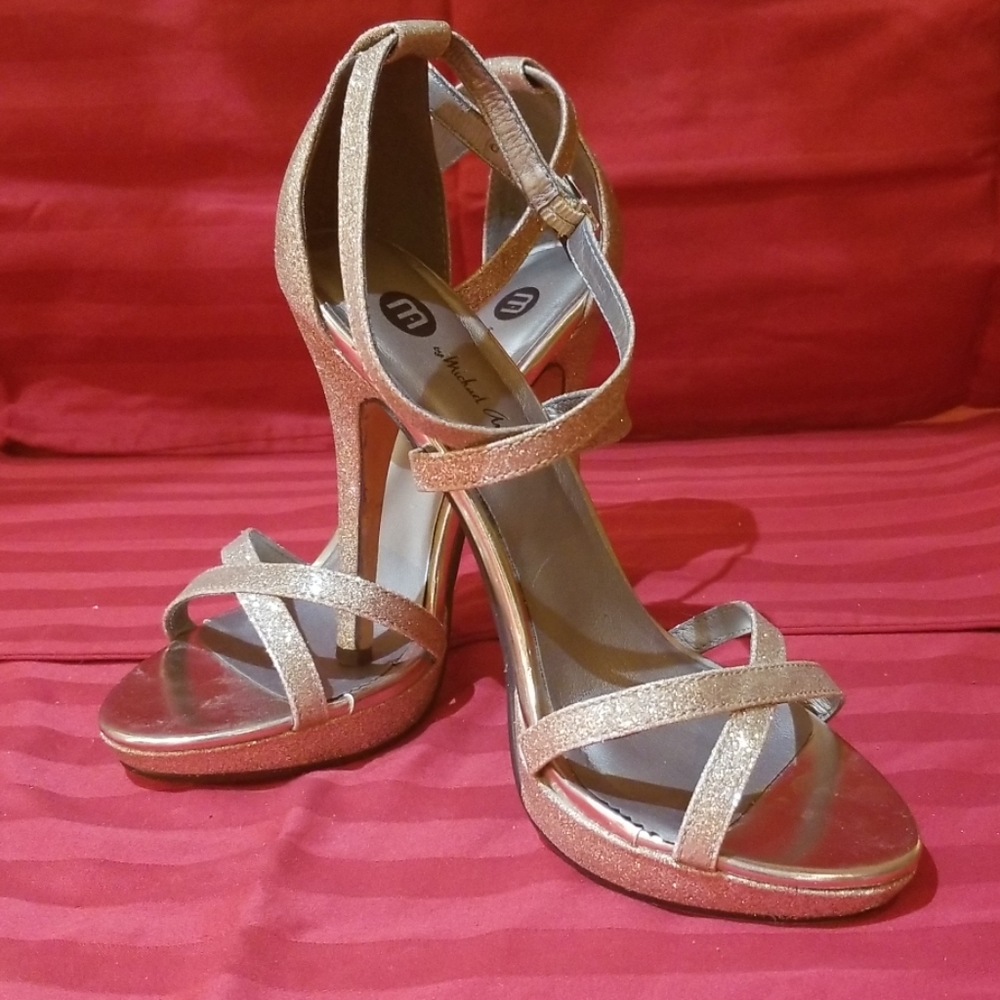 M by Michael Antonio gold shoes 4.5" heel sz 8